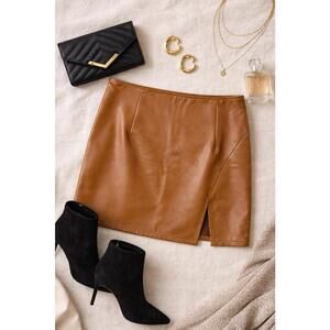 Chic Faux Leather Mini Skirt with Side Slit Rewash Medium